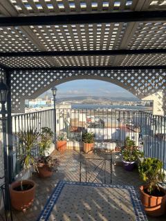 Traditional house with panoramic terrace - 0