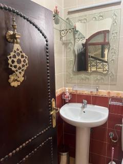 Traditional house with panoramic terrace - 9