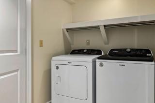 Wyndham Vacation Resorts Royal Garden at Waikiki - 2