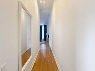 self check in Ixelles Apartment Retreat in the Heart of Brussels - Bruxelles - 2