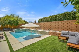 Walk to the Festivals - Private Pool & Spa - 7