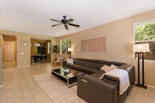 Walk to the Festivals - Private Pool & Spa - 5