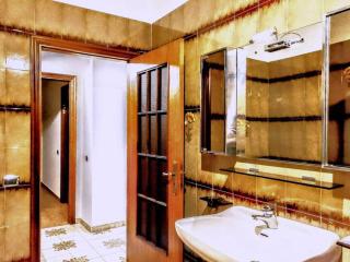 House Revolution Style FC - 9