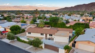 Desert Paradise Retreat - Pool Hot Tub & Fire Pit - 3