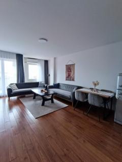 Sunny Apt II - FREE parking available upon request - 3