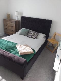 Modern 2-Bedroom Seaview Apartment in Herne Bay - Greenhill - 4