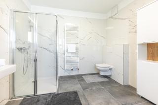 Touch Upon Metropolis by JR City Apartments - 5