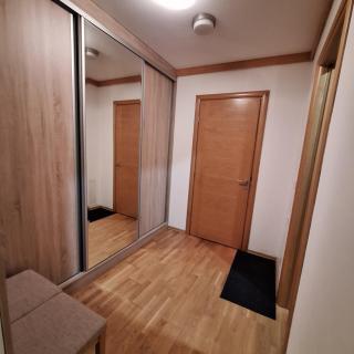 Apartman 452 sa pogledom na stazu Hotel Vučko private host - 2