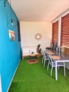 Evasion en plein cœur de la ville T2 Jacuzzis Sauna et piscine au centre de Port-Louis - 5