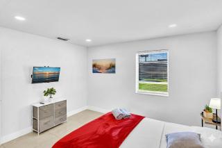 Modern 2br Near Aventura Mall & Sunny Beach - 1