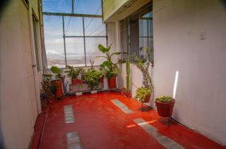 Hab baño compartido, 10 cdas Plaza de Armas, con terraza y vista a los volcanes - 2