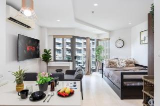 Dominiks quite and Elegant Studio Ocean View Pool at Tambuli Resort High Floor - 0