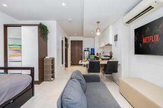 Dominiks quite and Elegant Studio Ocean View Pool at Tambuli Resort High Floor - 3