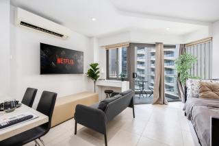 Dominiks quite and Elegant Studio Ocean View Pool at Tambuli Resort High Floor - 4