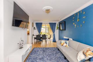 Modern & Spacious 3BR House Bracknell - Berkshire - 9