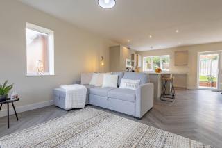 North Hill House - 0