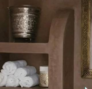 Échappée onirique au cœur de la Cité Ocre - 1