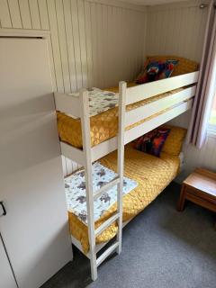 Highland Coo Lodge - 9