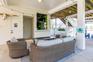 Bayside Bliss - Private Dock, Golf Cart, Kayaks & Firepit - 9