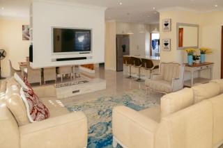 Lovely and Peaceful 3 bedroom house - 5