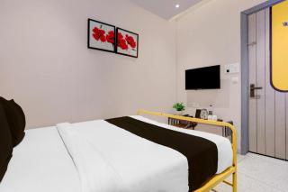 Hotel Blue Mountain - 9