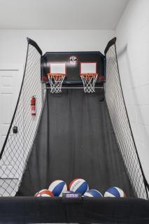 4 Bed 3 Bath, Pool Table, Heated Pool, Walk2beach - 3