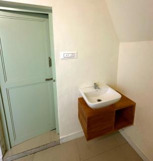 Tapovana - Hillside Retreat - 8