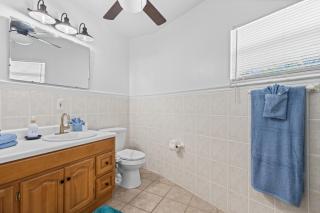 New! 2 Blocks To The Beach, Grill - 9