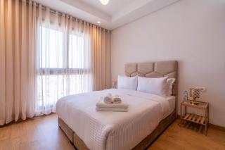 Cozy Studio with Pool & Parking - 9