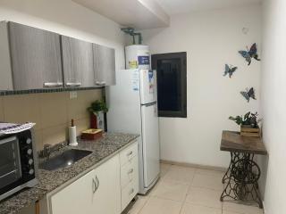 Departamento frente al shopping con patio - 5