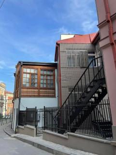 Tbilisi Heart Apartment - 1