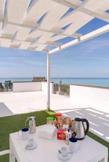 Una Terrazza sul Mare The Lighthouse - 9