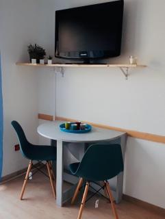 Le Balcon du Soleil studio climatisé Wifi coin nuit lit douillet proche cure et étang - 7