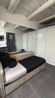 essential big house - 8