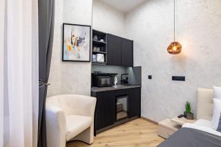 Ultra Central - Stylish Studio - 7