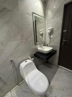 Cozy & Peaceful Rooms Near Lyallpur Galleria - 1