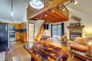 10 Mi to Sugar Mtn Blue Ridge Family Cabin - 4