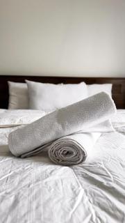 Sunny Brook Bungalow - 8