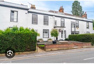 The Annexe Westbury House - 9