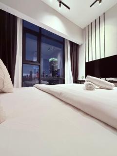 LUXURY AXON RESIDENCE By DREAM EMPIRE - 4