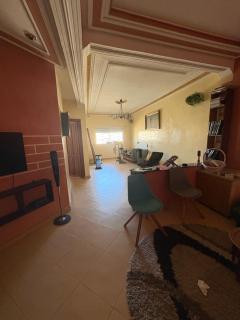 Apparemment à 100 mètres du complexe de fes - 1