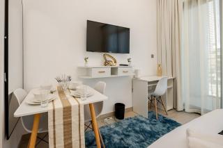Ramora Homes Azizi Riviera 40 by Vacay Xeal - 4