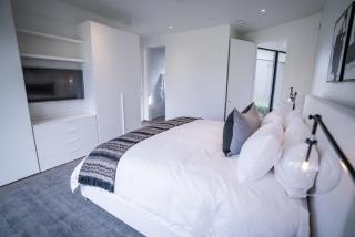 Luxurious Modern Masterpiece in Uptown Sedona - 4