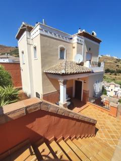 Villa con Piscina y Vistas al Mar entre Torrox y Nerja - 0