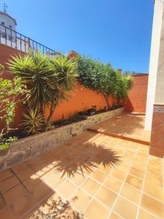 Villa con Piscina y Vistas al Mar entre Torrox y Nerja - 4