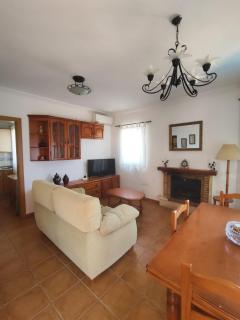 Villa con Piscina y Vistas al Mar entre Torrox y Nerja - 1