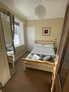 Character cottage in centre of Moffat - 9