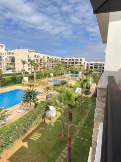 Appart familial avec terrasse et piscine, et à 2 pas de la plage - 0