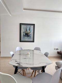 Appart familial avec terrasse et piscine, et à 2 pas de la plage - 1