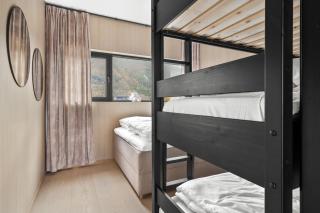 Arctic aurora lodge with jacuzzi and sauna - 3